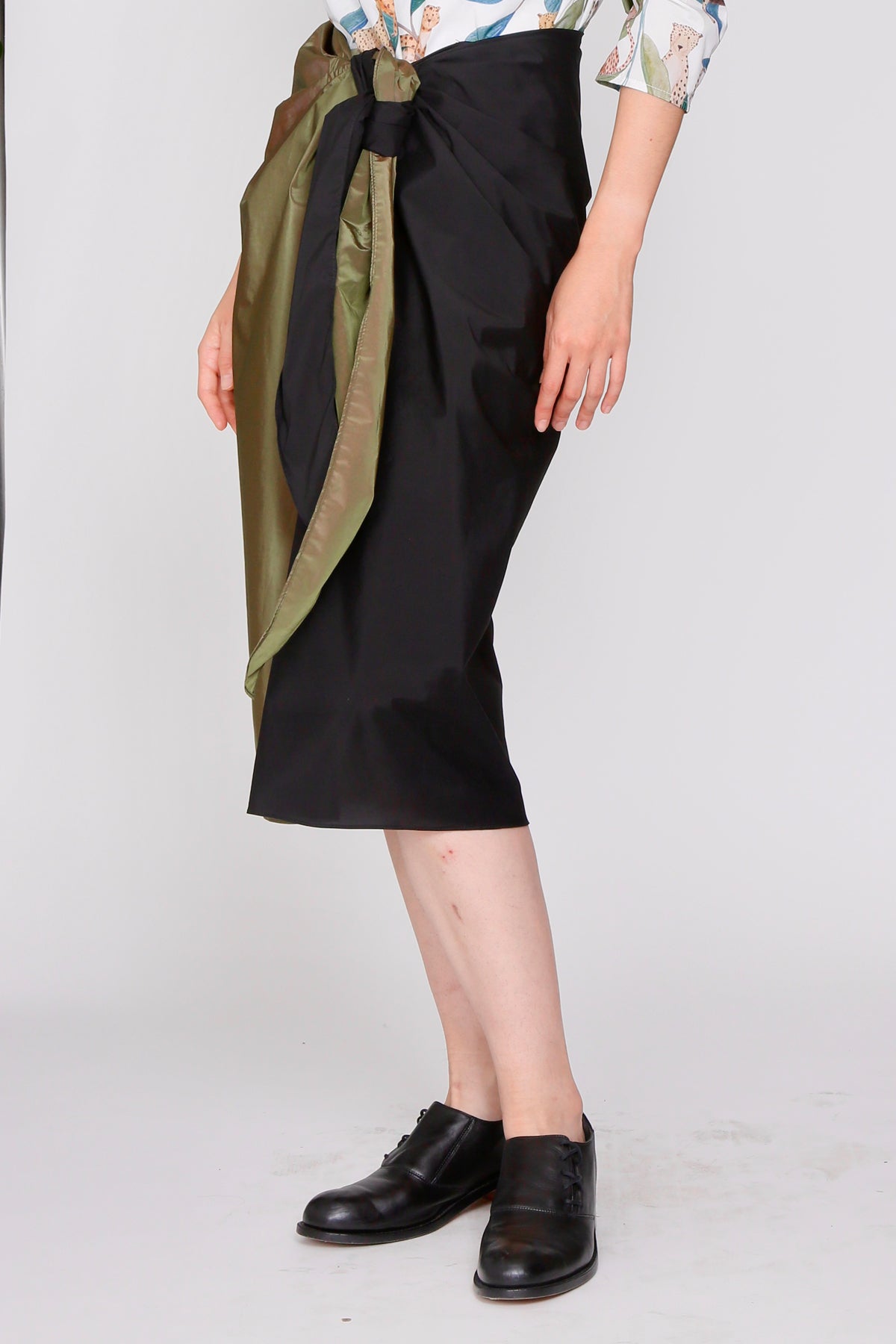 Chrome Olive and Black Splice Sarong-2