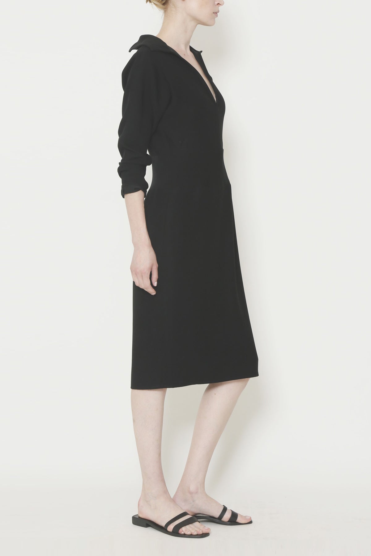 Smart Gabardine V-Neck Fitted Dress-2