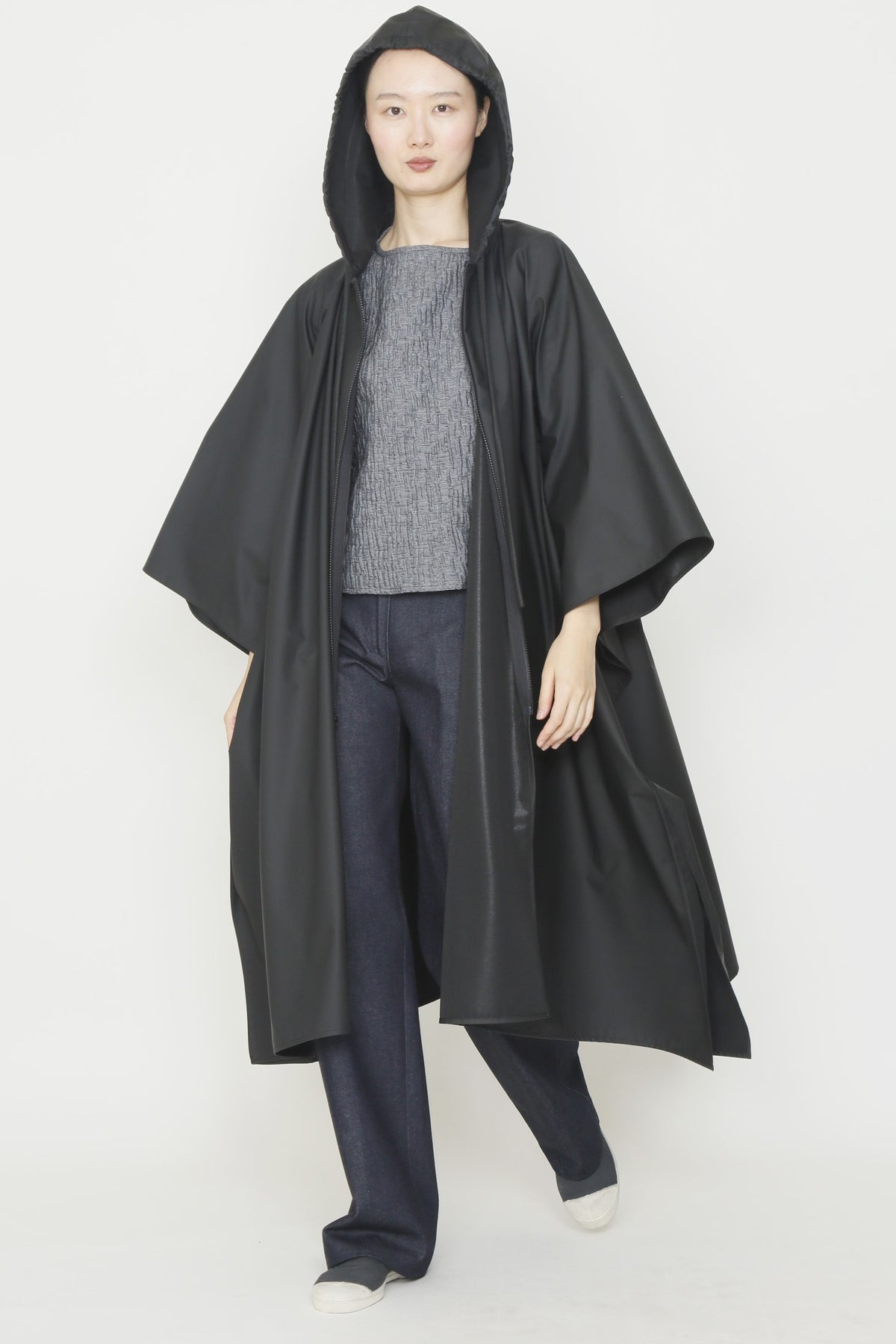 Black Matte Rainwear Zero-Waste Square Hem Hooded Zip Front Cape