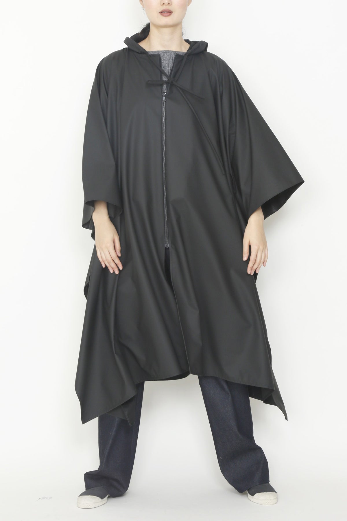 Black Matte Rainwear Zero-Waste Square Hem Hooded Zip Front Cape-6