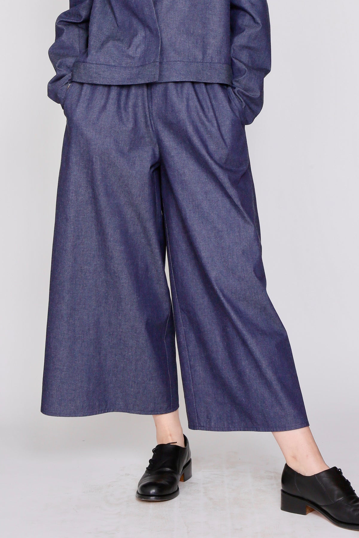 Lightweight Denim Wide Leg Elastic Waist Culottes-2