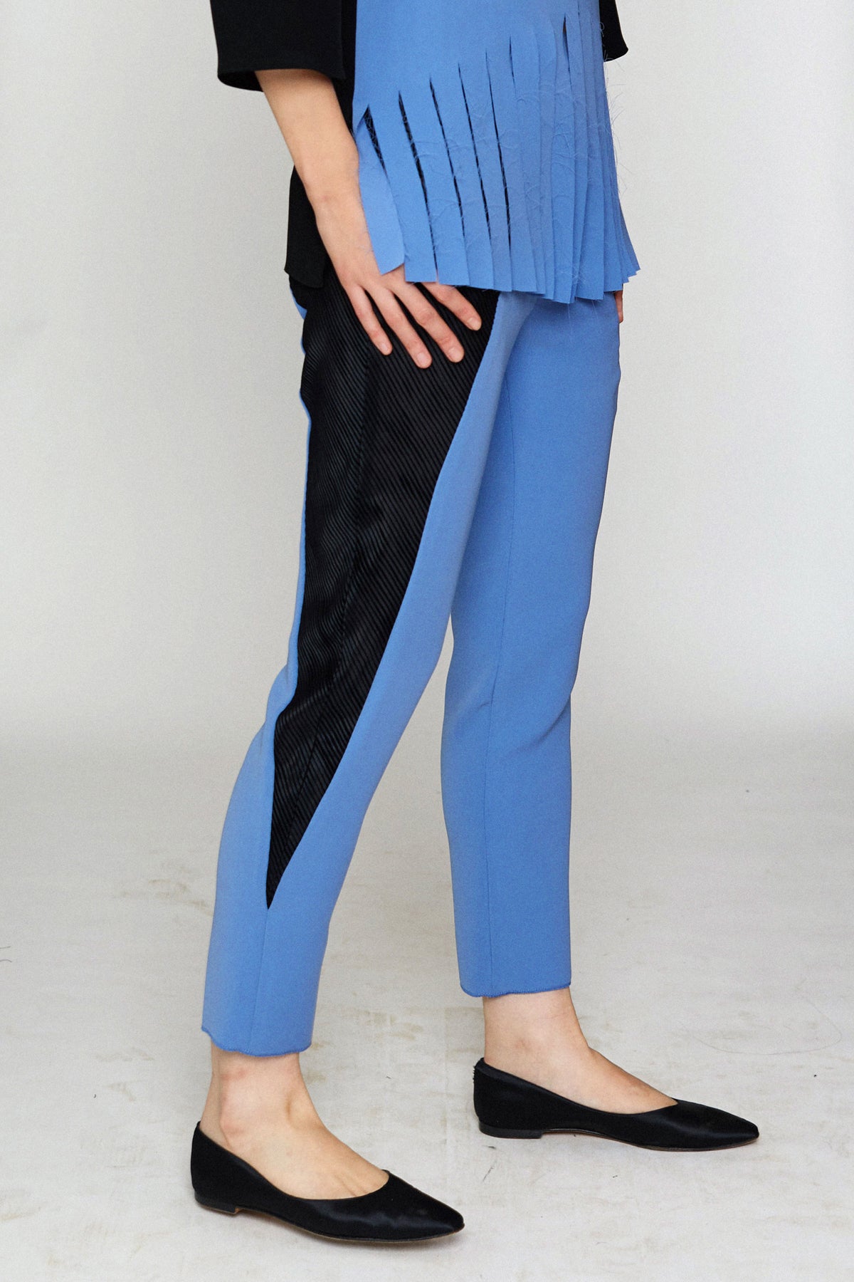 Cerulean Smart Gab Tapered Pant with Triangular Cut Velvet Side Insets