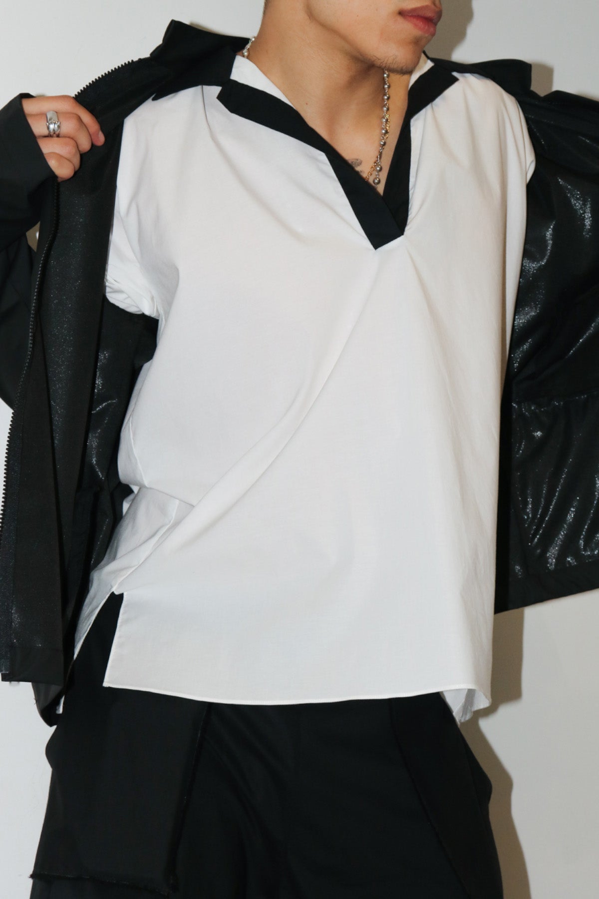 Black and White Paper Cotton One-Size-Fits-All Zerowaste Henley