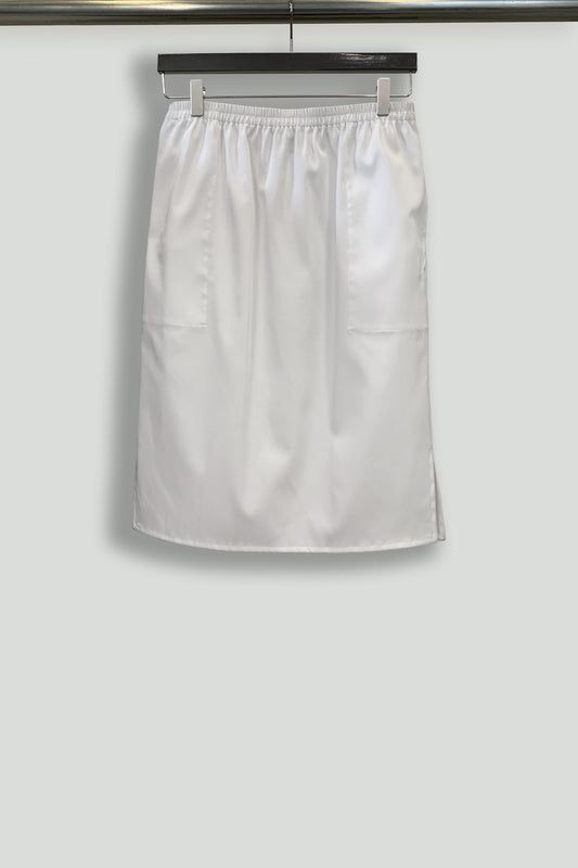 White Pull-on Slim Skirt with Side Pockets