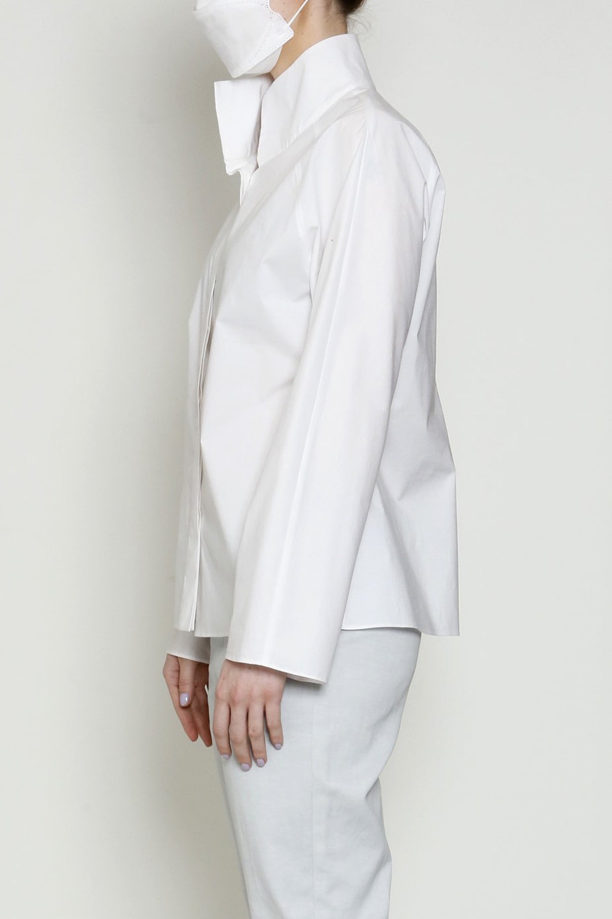 The Zoom Blouse in Paper Cotton with Raglan Sleeves and a High Collar - 3