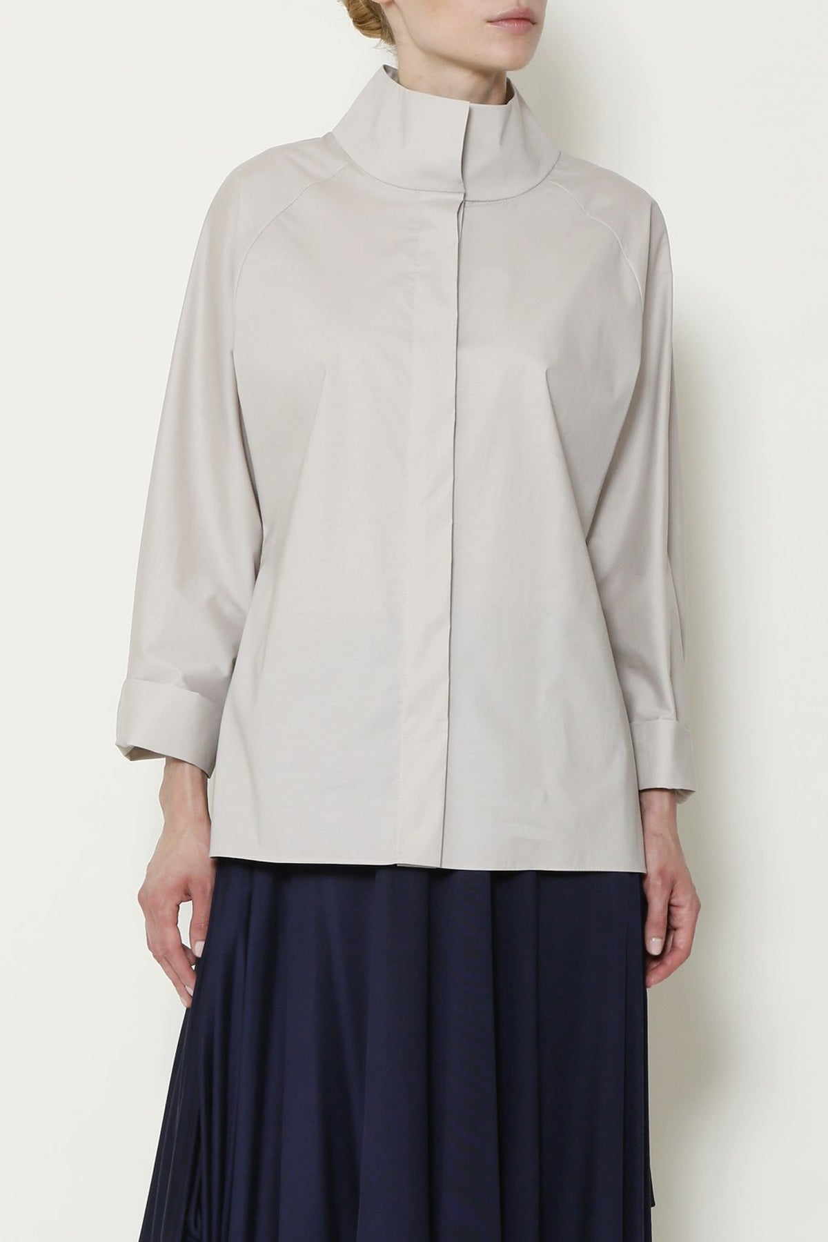 The Zoom Blouse in Paper Cotton with Raglan Sleeves and a High Collar - 1
