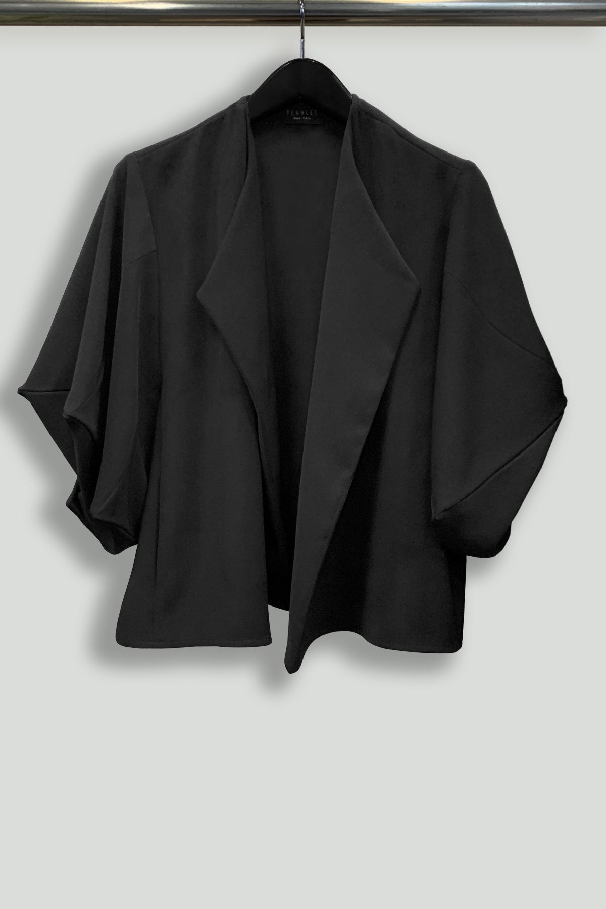 Smart Gab Microfiber Box Sleeve Jacket with Side Pockets-Hanger