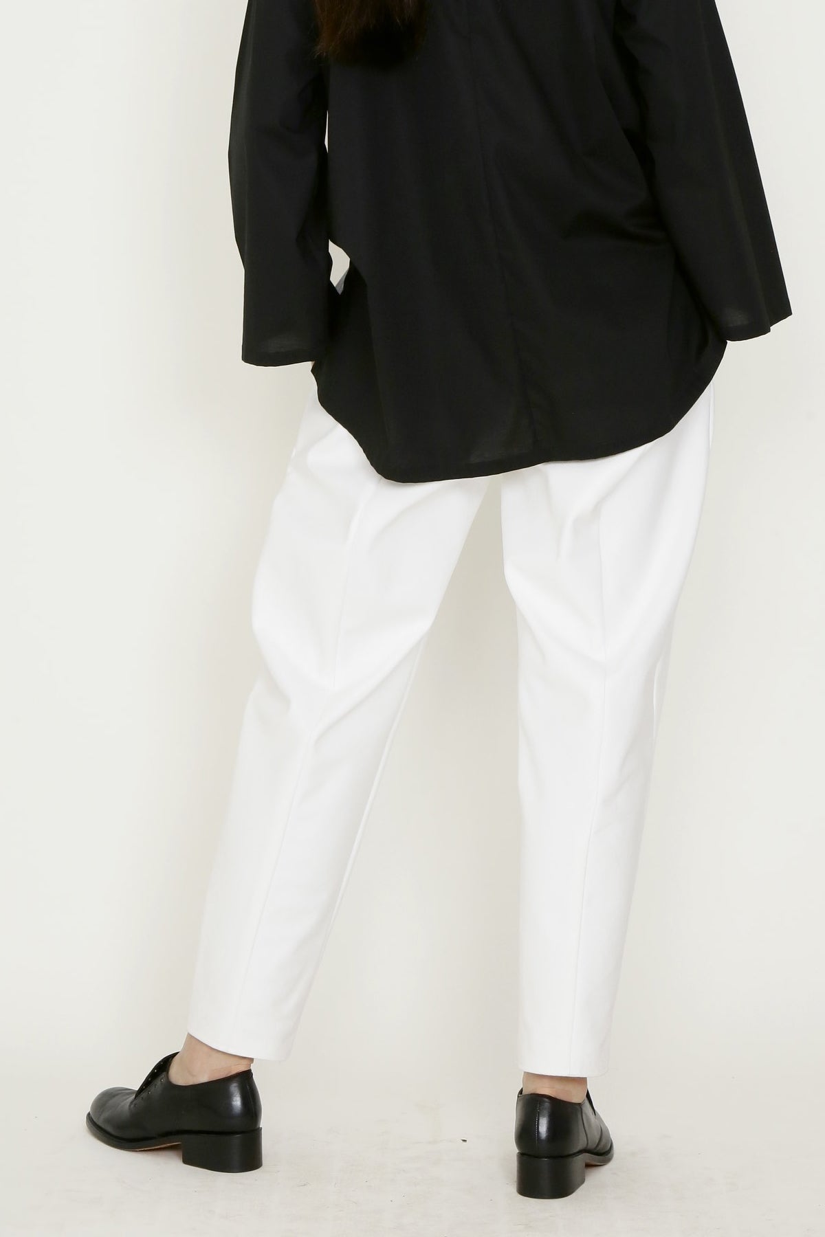 White Denim Fly-Front Crescent Pant with Pockets